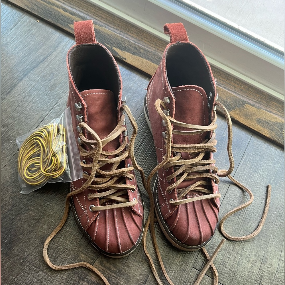 adidas Men's superstar boots